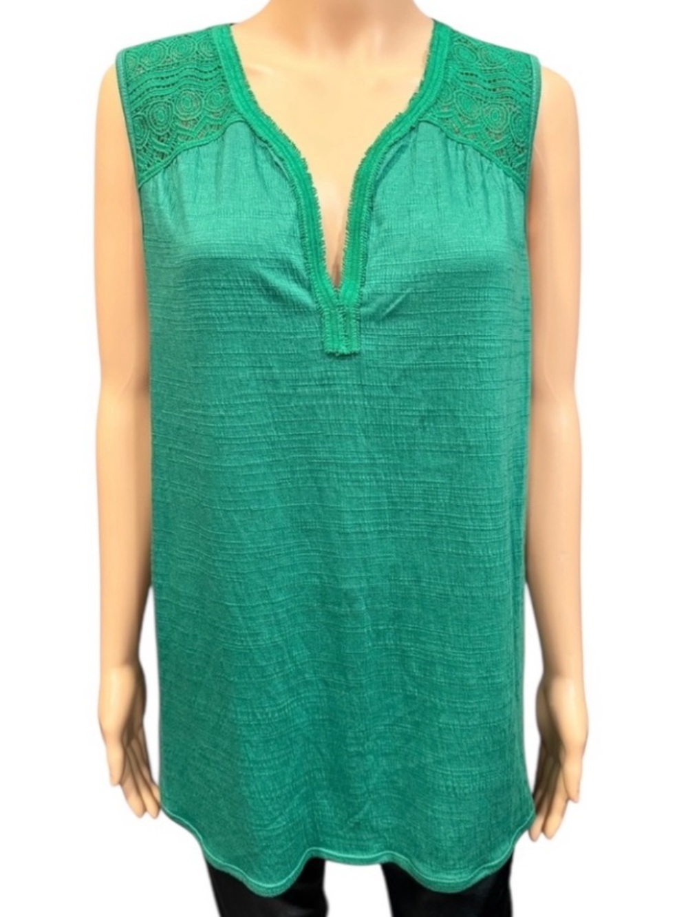 MAX STUDIO Sleeveless Top in Vibrant Amazon Green NWT 1X